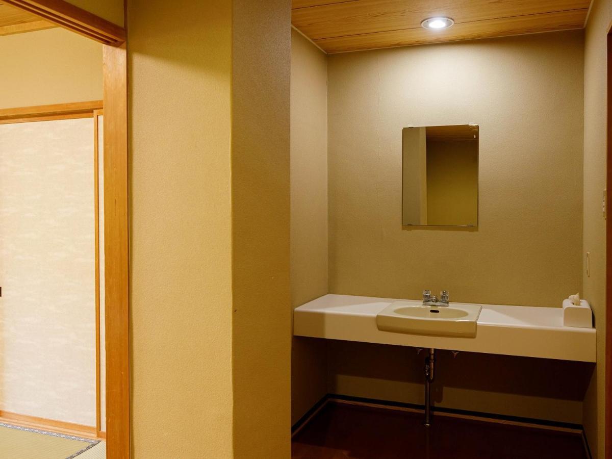 Hotel Iwasuge Yamanouchi  Extérieur photo