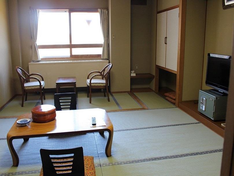 Hotel Iwasuge Yamanouchi  Extérieur photo